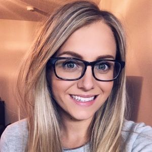 Meet your Posher, Robyn